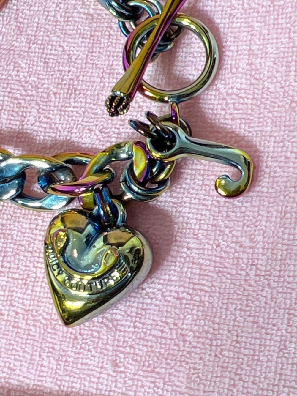 JUICY COUTURE VINTAGE Y2K Iridescent Rainbow Heart Charm Starter Bracelet EUC - Picture 5 of 6